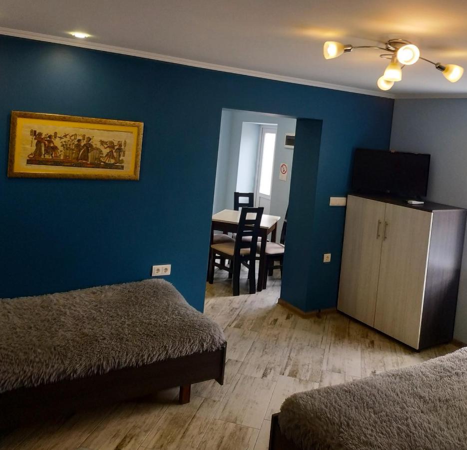 Franko93 Hotell Berehove  Eksteriør bilde